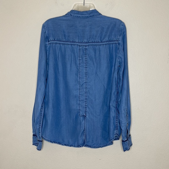 HOLDING HORSES ANTHRO Embroidered Button Down Blue Chambray Shirt Sz Medium - Picture 6 of 9